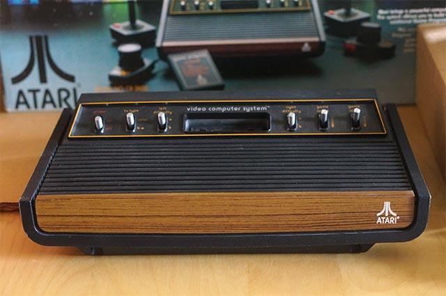 Atari 2600 - Early Production VCS