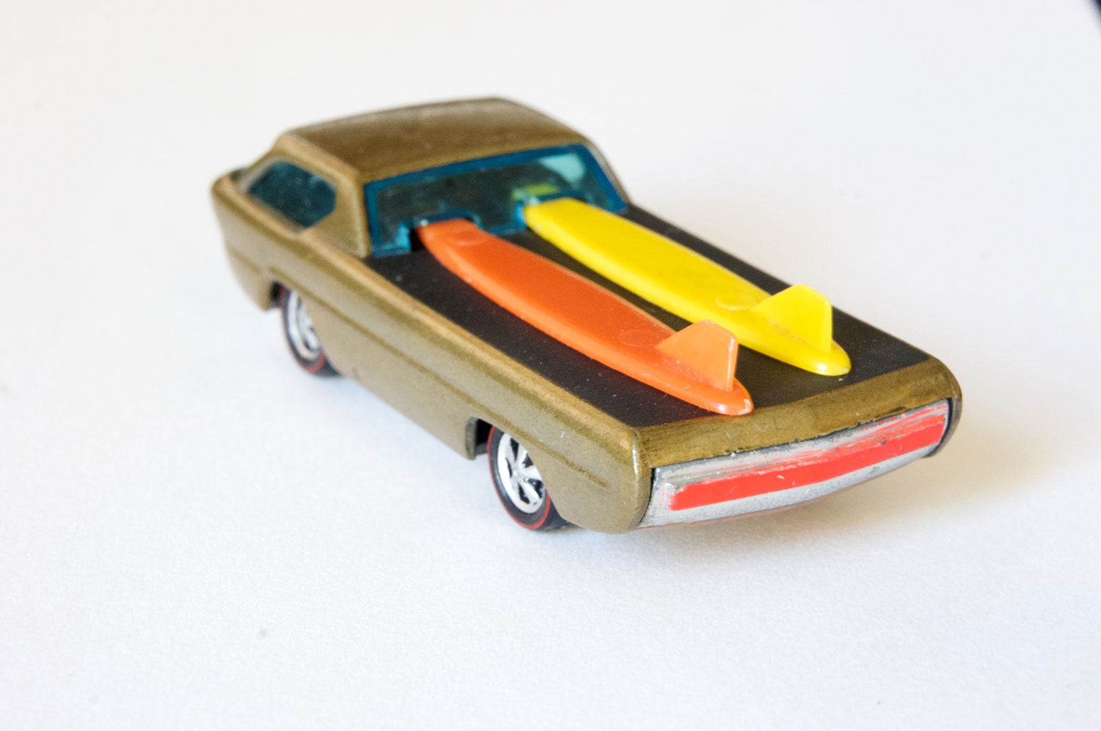Hot Wheels Redline Early Production Gold Deora HK Painted Base #1