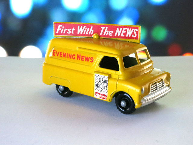 Matchbox Lesney 42a Bedford Evening News Van